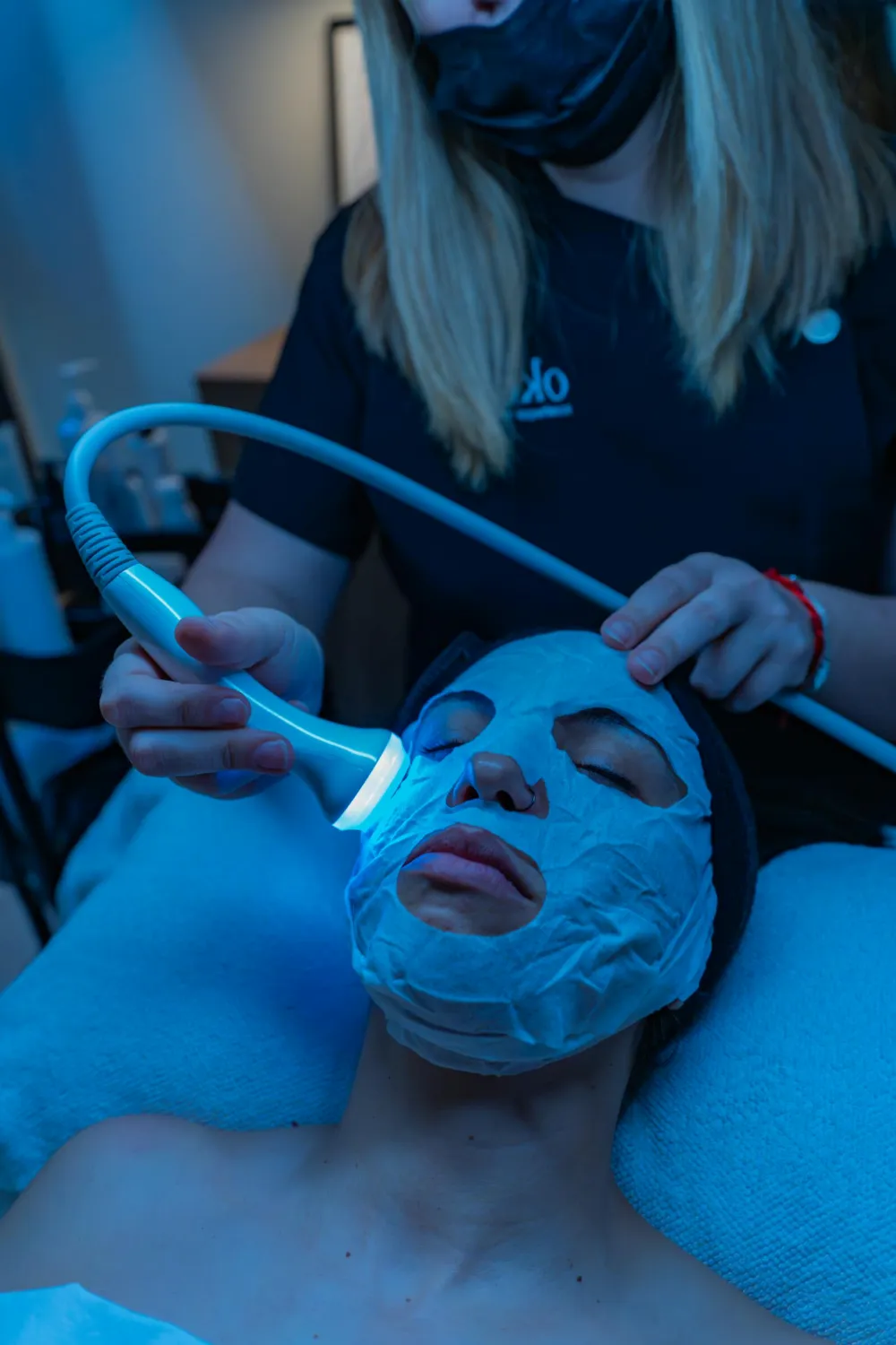 Clinician performing an advanced skin treatment at Avesa Health
